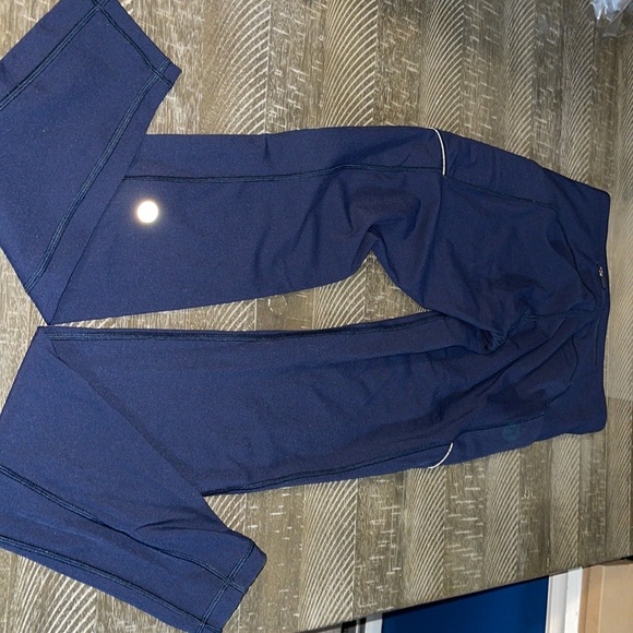 Lululemon leggings Speed up mid-rise tight, 31” - Picture 2 of 5